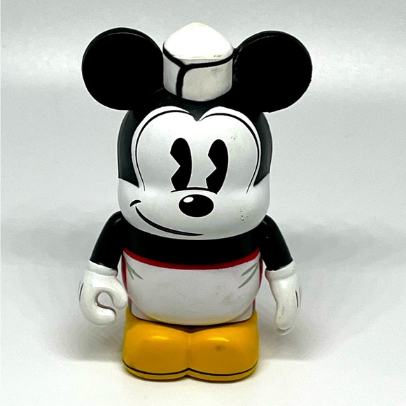 Disney Other - Disney Vinylmation Mickey Mouse “Chef Mickey” 3 inch
figurine (rare)